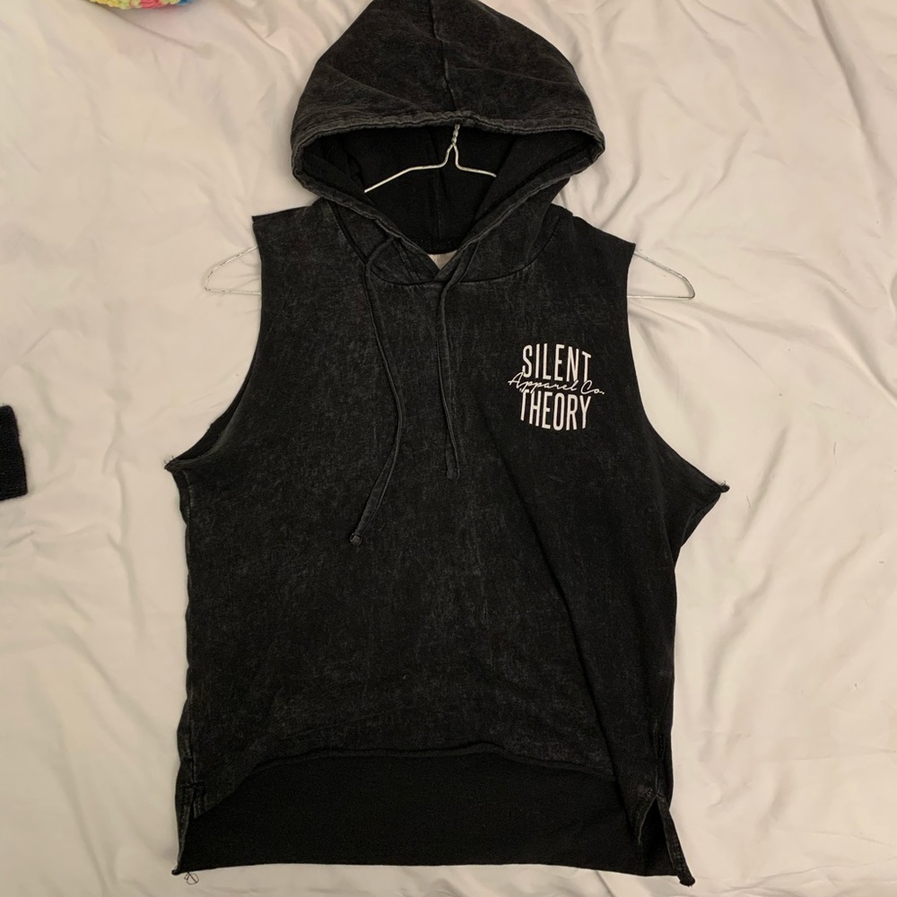 Silent Theory sleeveless hooded crop top